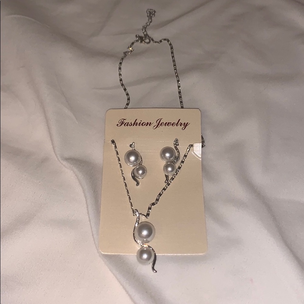 Jewelry set - Picture 2 of 2